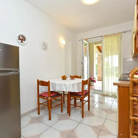 Apartment Fuer 3 Personen Ca 55 Qm In Medulin, Istrien Suedkueste Von Istrien Medulin